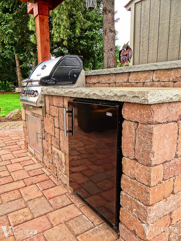 Outdoor Kitchens and BBQ Islands - Vulcan Design & Construction
